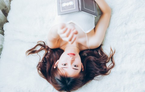 怀孕初期左屁股酸抽筋（怀孕初期左侧屁股筋扯着疼）